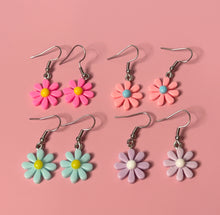 Load image into Gallery viewer, Daisy Earrings
