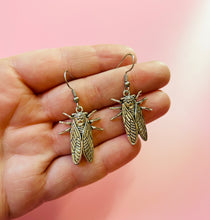 Load image into Gallery viewer, Locust Earrings
