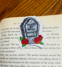 Load image into Gallery viewer, Delete My Kindle History Magnetic Bookmark
