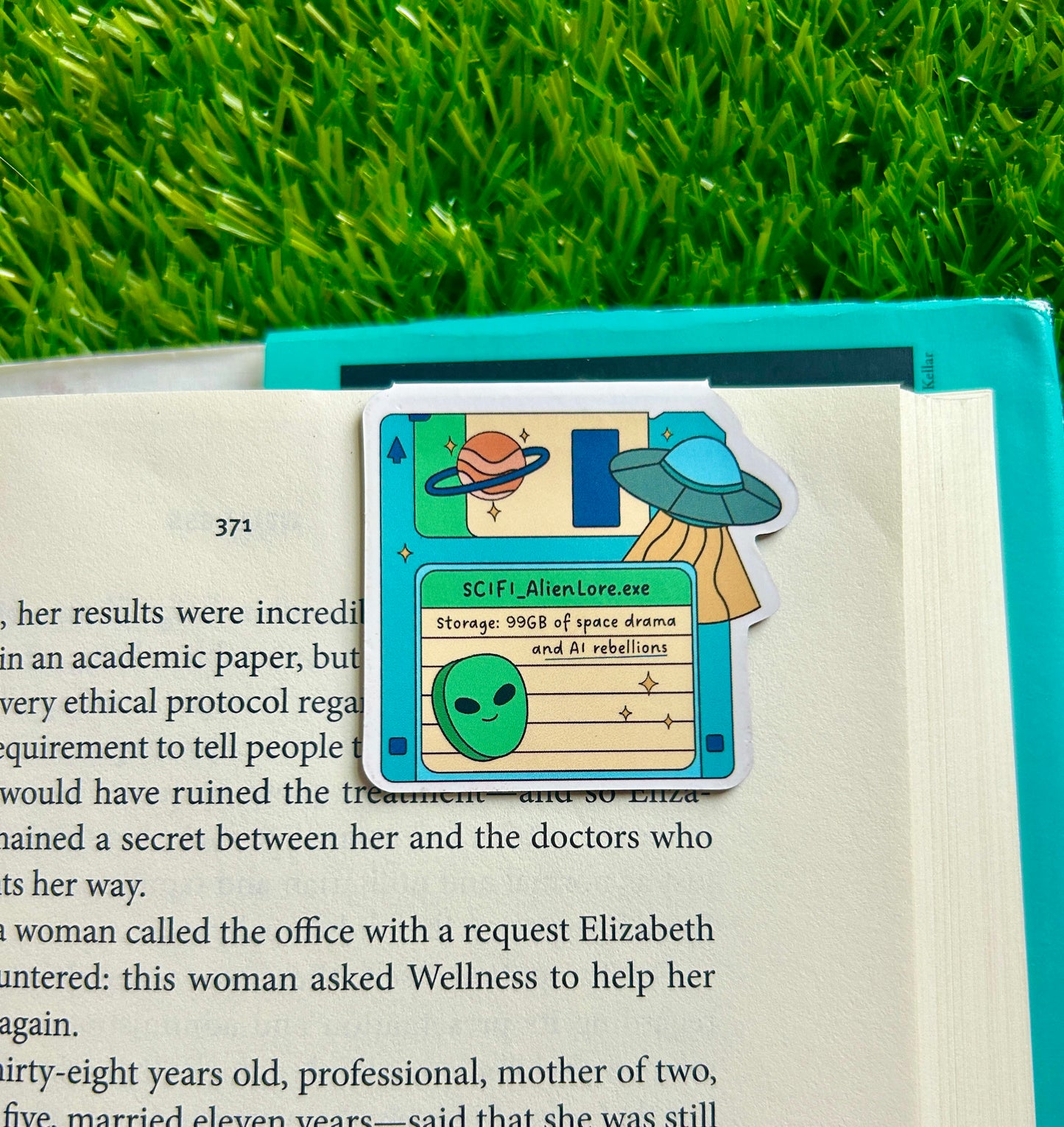 Alien Magnetic Bookmark