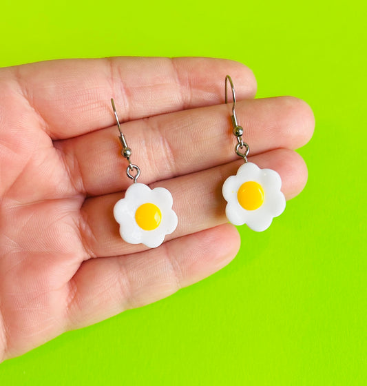 Daisy Eggs Earrings