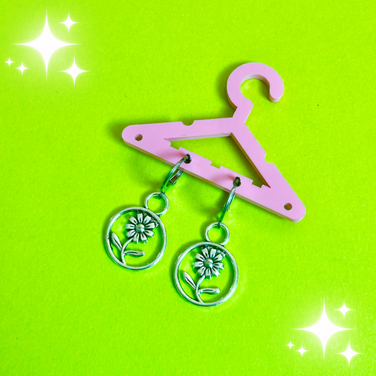 Silver Daisy Earrings