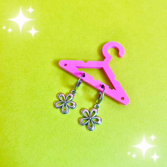 Silver Daisy Earrings