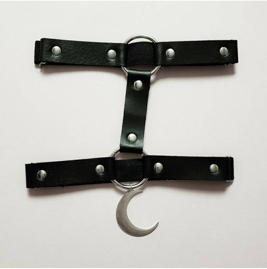 Faux Leather Moon Thigh Garter